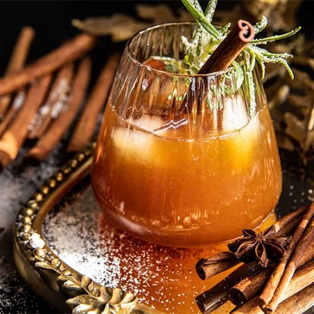 5 Christmas Cocktails to Celebrate With This Holiday Season